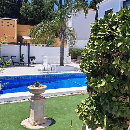 Ref 281 Villa *