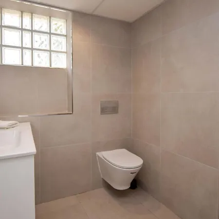 Villa Ref 281