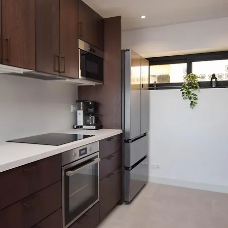 Ref 281 * فوينخيرولا